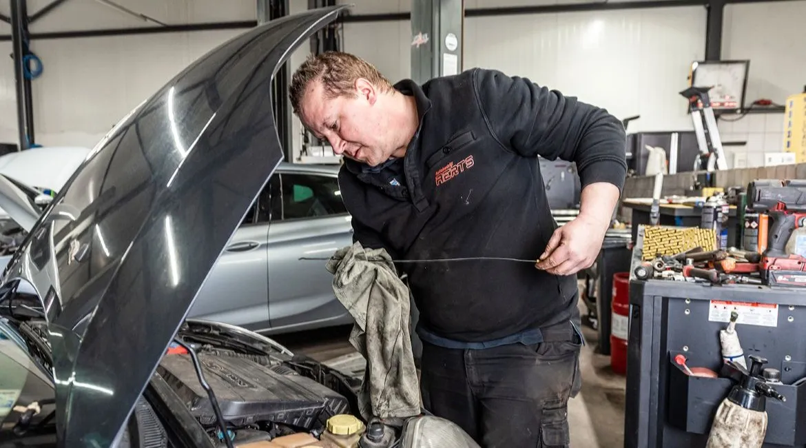 Bosch Car Service Autobedrijf Aerts monteur