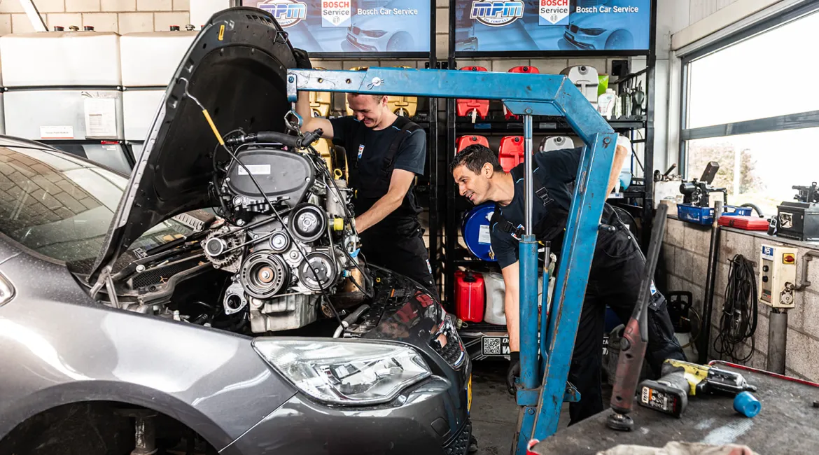 auto repareren