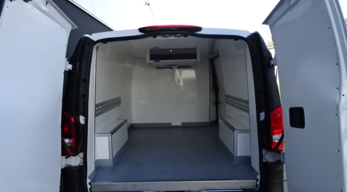 Mercedes Benz koelwagen