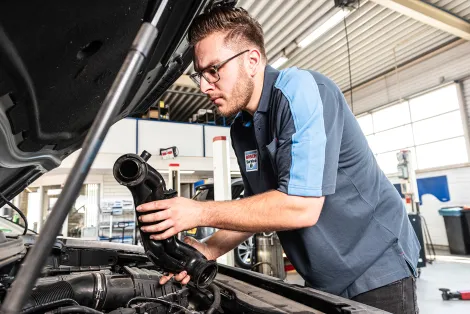 reparatie aanzuigbuis